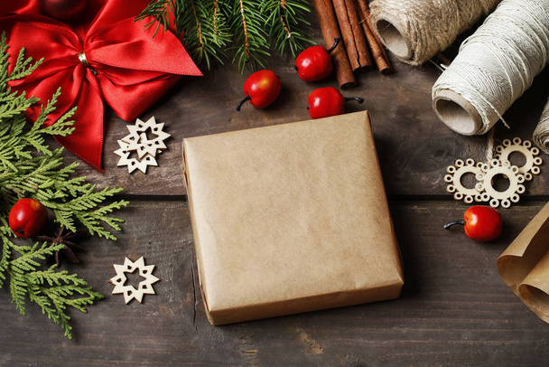 Accessories needed to beautifully pack Christmas presents. - Φωτογραφία, εικόνα