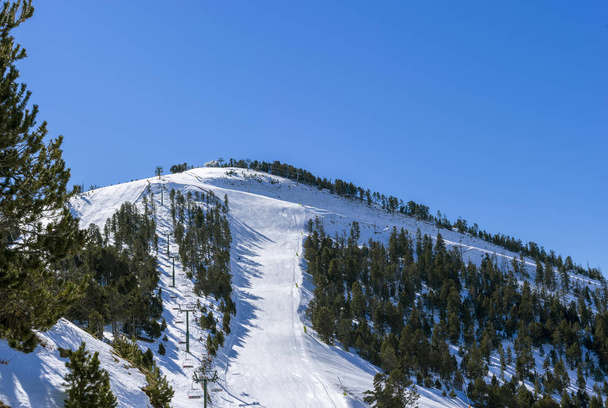 pista da sci in Andorra
 - Foto, immagini