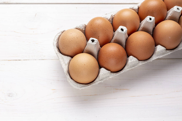 chicken eggs in a tray - Фото, изображение