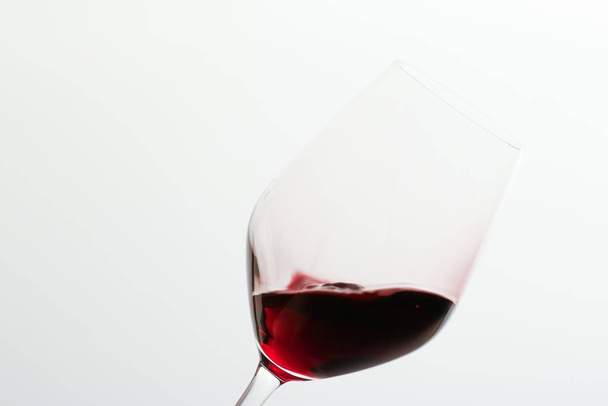 Склянка червоного вина, напої на розкішних святкових дегустаціях
 - Фото, зображення