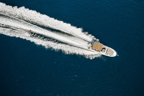 Speed boat in mediterranean sea - Fotografie, Obrázek