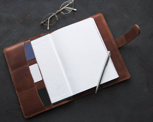 Brown leather notebook - Фото, зображення