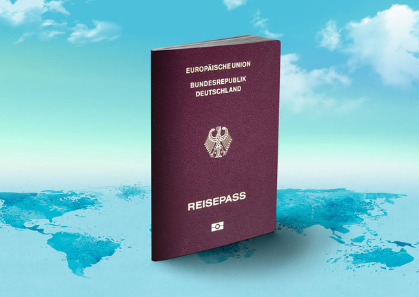 Αυστρία Διαβατήριο στον παγκόσμιο χάρτη με σύννεφα στο φόντο - Φωτογραφία, εικόνα