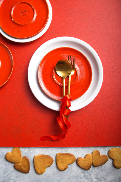 Conceito de design Dia dos Namorados prato placa romântica em restaura
 - Foto, Imagem