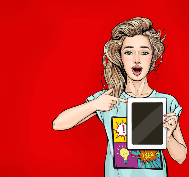 Atrakcyjny sexy młoda dziewczyna wskazując palcem na tabletkę w stylu komicznym. Cyfrowa reklama model żeński pokazujący wiadomość lub nową aplikację na urządzeniu. - Zdjęcie, obraz