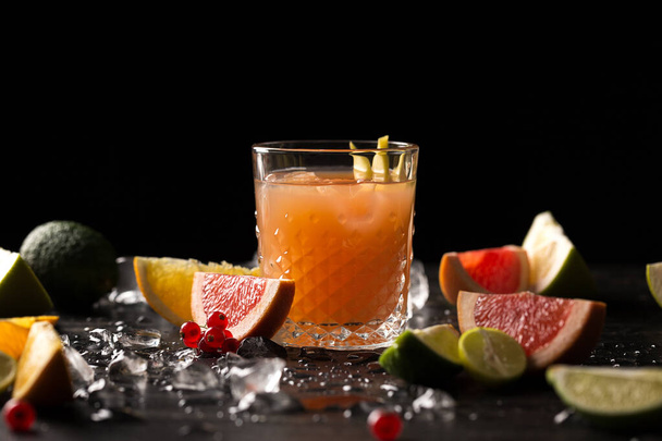 Summer refreshment, delicious drink. Refreshing sangria (punch) with fruits. fruit lemonade. Close up view. Space for text  - Foto, afbeelding