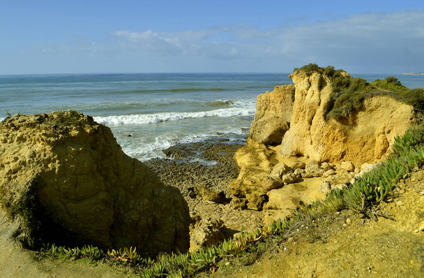 Sietskes Beach skalní formace v Portugalsku - Fotografie, Obrázek