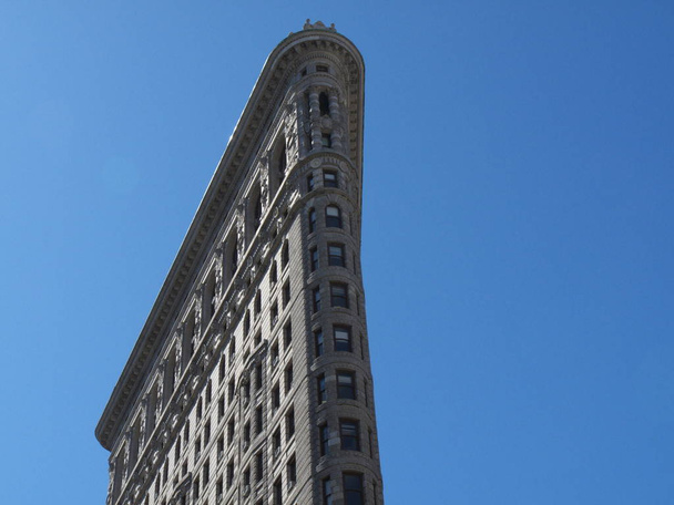 famous skyscraper in Manhattan with looking like an iron - Zdjęcie, obraz