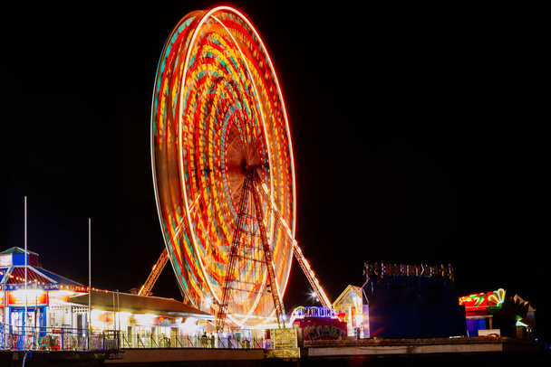 Blackpool Central Pier and Ferris Wheel at the Night, Lancashire, UK - Φωτογραφία, εικόνα