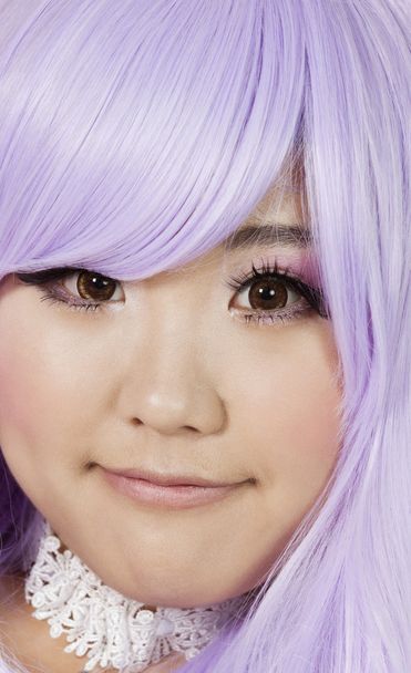 Young woman with purple wig - Zdjęcie, obraz