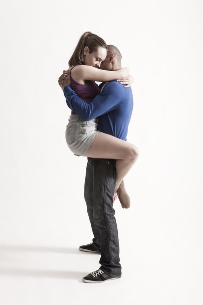 Danza moderna pareja abrazo
 - Foto, imagen