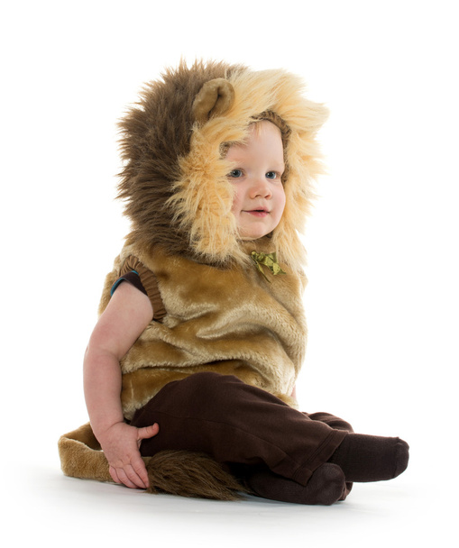 Boy in lion costume - Valokuva, kuva
