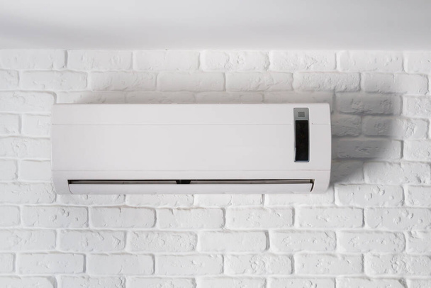 Air conditioner indoor unit - Foto, afbeelding