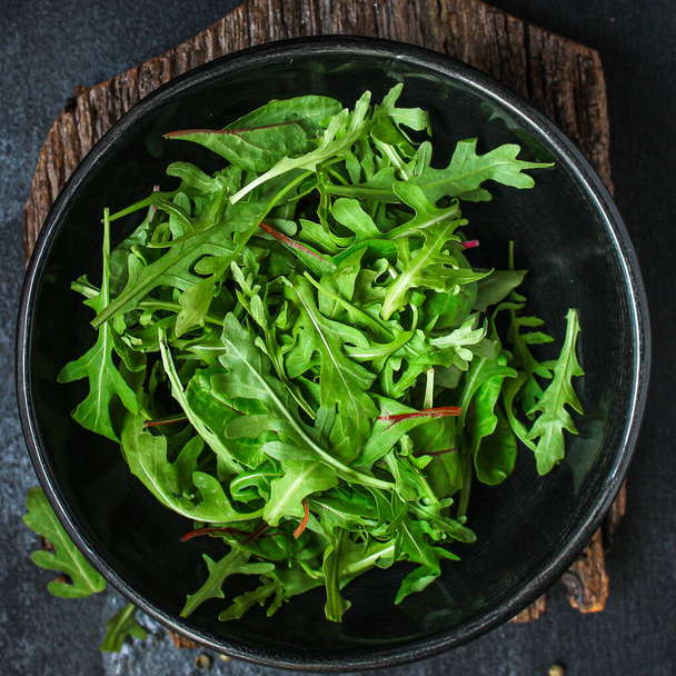 Gezonde salade, bladeren meng salade (meng micro groene, sappige snack). voedsel achtergrond, Top imsge  - Foto, afbeelding