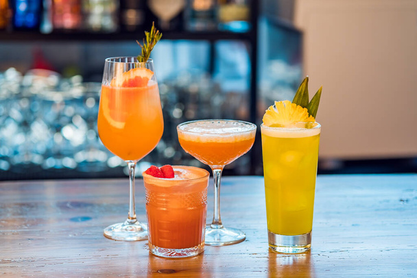 Selection of alcoholic cocktails at bar background. - Foto, Imagem