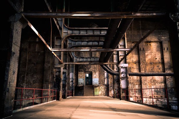 abandoned industrial interior - Valokuva, kuva