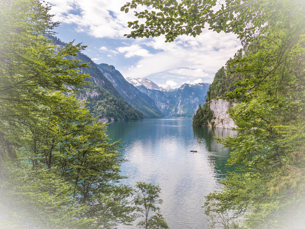 lago Koenigssee reyes lago en el parque nacional Berchtesgaden
 - Foto, Imagen