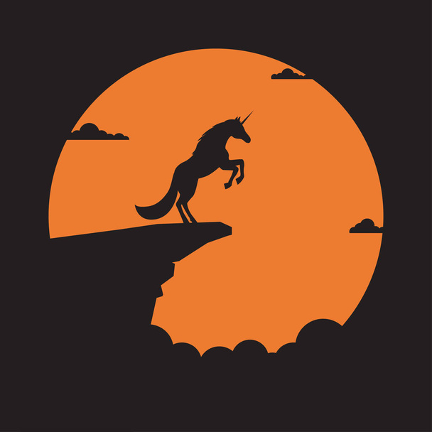 Silhouette unicorn horse on cliff with sunset background - Vector, Image