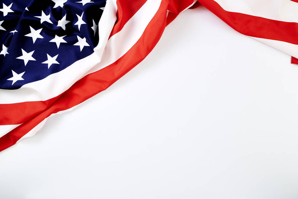 Amerikai zászlóhullám az Emléknapra vagy július 4-ére - Fotó, kép