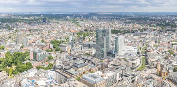 Almanya Frankfurt am Ana gökdelenler havadan görünümü panorama - Fotoğraf, Görsel