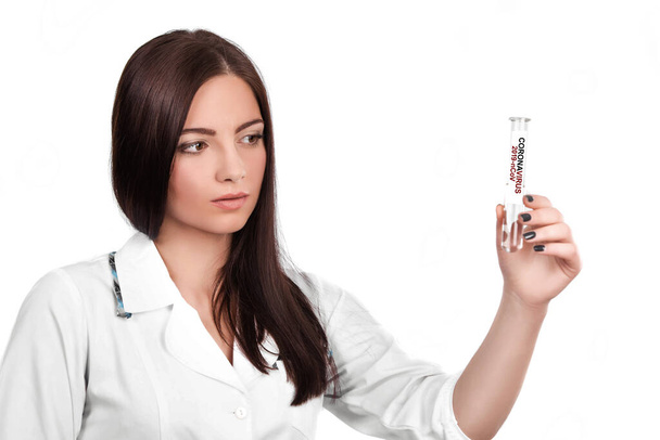 doctor hands a vial - Foto, afbeelding