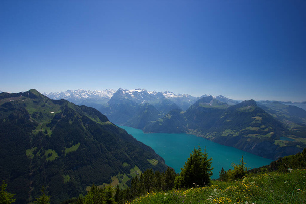 jezioro Lucerna, widziane z góry Stoos - Zdjęcie, obraz
