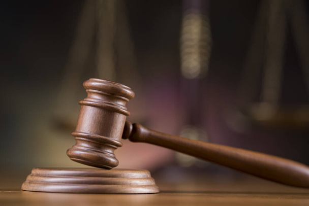 Law theme, mallet of judge, wooden gavel - Foto, Bild