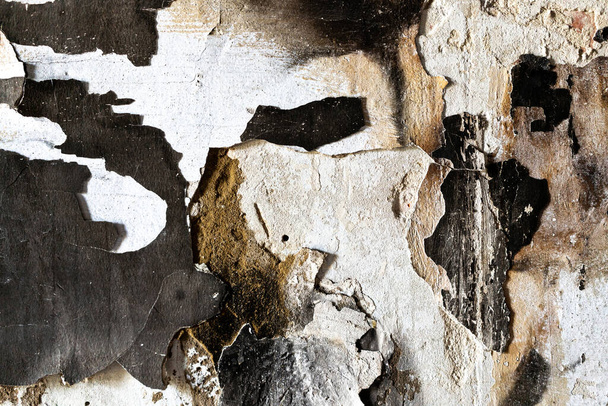 background black wall peeling after fire - Zdjęcie, obraz