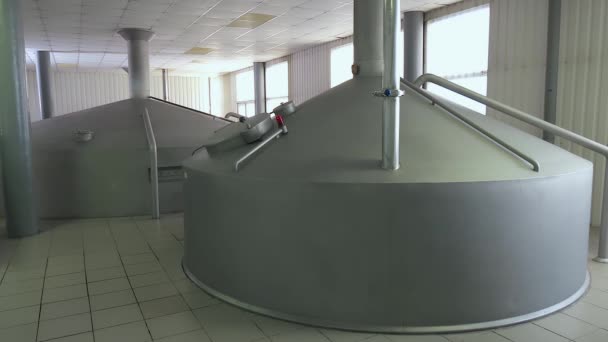 Brauereiproduktion - Maischebehälter. - Filmmaterial, Video