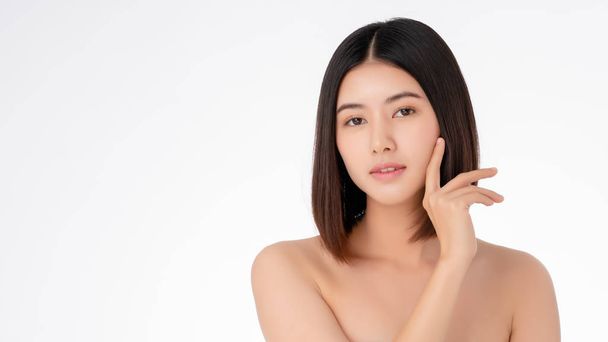 Portrait of young beautiful asian woman with Clean Fresh and without makeup skin. Healthy skin Girl beauty white skin makeup beauty female wellness and cosmetic ideas concept.Facial treatment and spa. - Valokuva, kuva