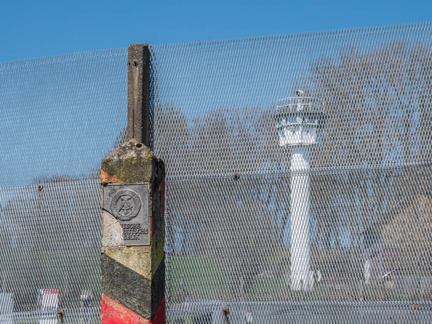 Gdr hraniční stanoviště Vnitřní německá hranice s rozhlednou - Fotografie, Obrázek