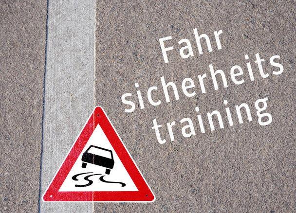 Ajoturvallisuuskoulutus asfaltti saksaksi
 - Valokuva, kuva