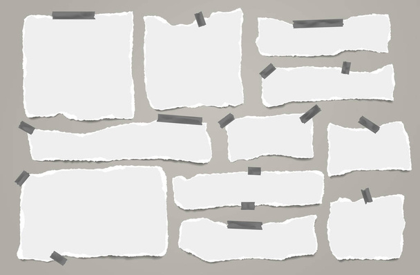 Satz zerrissener weißer Notizen, Heftpapierstreifen und -stücke, die mit Klebeband auf grauem Hintergrund geklebt sind. Vektorillustration - Vektor, Bild