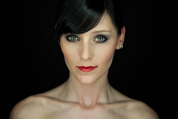 portrait of a beautiful young woman with red lipstick - Zdjęcie, obraz