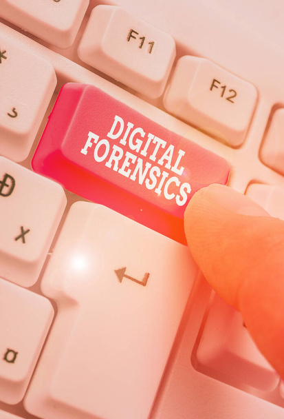 Writing note showing Digital Forensics. Business concept for investigation of material found in digital devices - Fotoğraf, Görsel