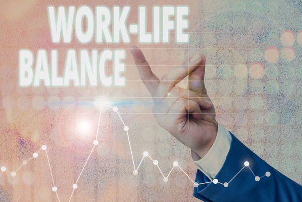konzeptionelle Handschrift, die Work-Life-Balance zeigt. Konzept bedeutet, dass Arbeitszeit und Aspekte des Lebens gleich sind - Foto, Bild