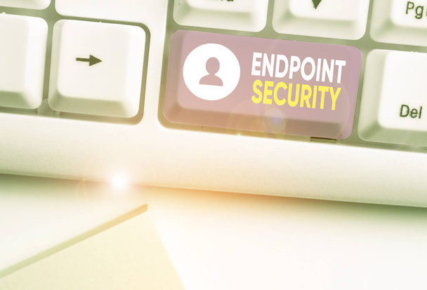 Написання тексту Endpoint Security. Концептуальна фотографія методологія захисту корпоративної мережі
 - Фото, зображення