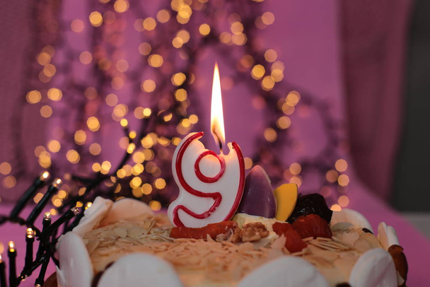 Hořící svíčka v dortu - Fotografie, Obrázek