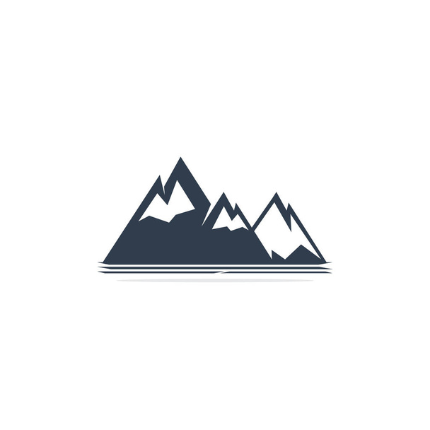 Vector montanha e ao ar livre aventuras logotipo design. Montanhas design do logotipo
. - Vetor, Imagem