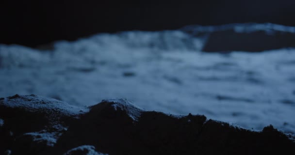 Astronauta caminando en la luna
 - Metraje, vídeo