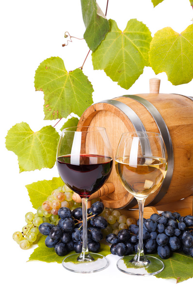 Red and white wine in glasses - Foto, Imagen