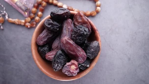top view of date fruit in a bowl for ramada koncepció  - Felvétel, videó