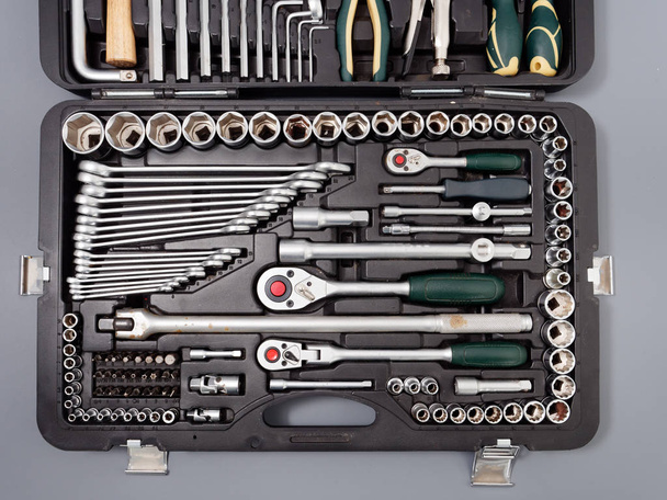 auto repair wrenches on a gray background - Zdjęcie, obraz