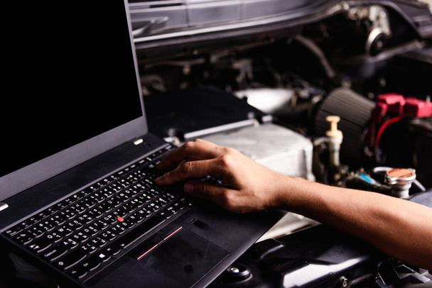 Professional car repair or maintenance mechanic engine working s - Φωτογραφία, εικόνα