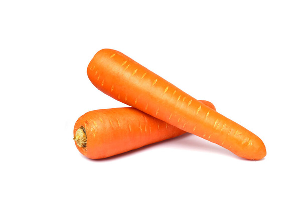 Primer plano de zanahoria de naranja fresca con rodajas
  - Foto, Imagen