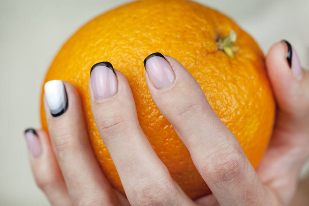 Healthy nails. Manicure, a girl shows a beautiful manicure, girl - Фото, зображення