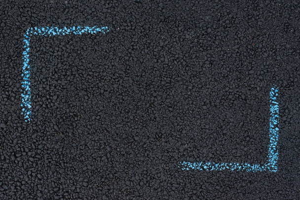 Marcos de dibujo de tiza en la superficie de la carretera. Textura Fondo. Copiar espacio
 - Foto, Imagen