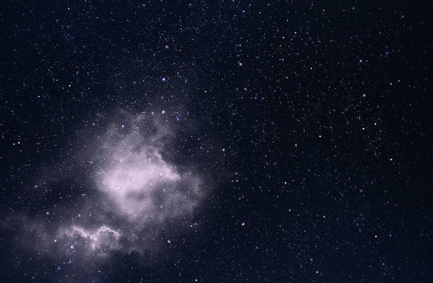 hvězdnaté nebe s hvězdami a mléčnou dráhou - Fotografie, Obrázek