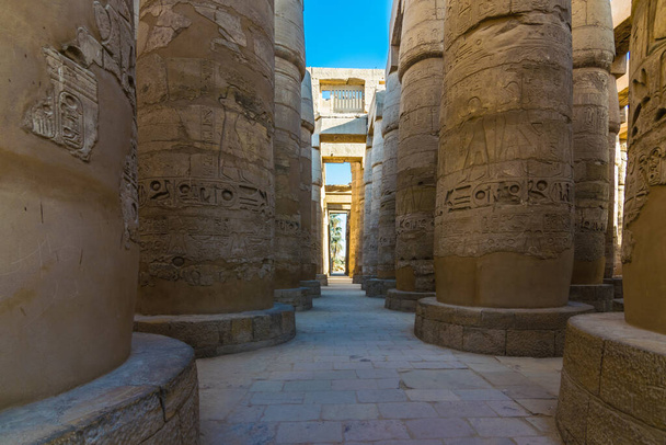Świątynia Karnak w Luksorze, Egipt - Zdjęcie, obraz