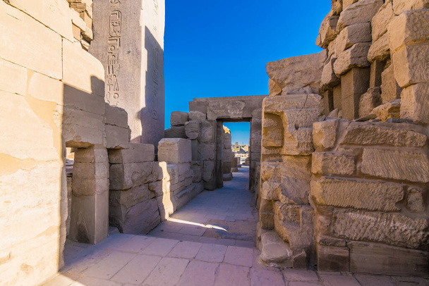 Карнакский храм в Луксоре, Египет - Фото, изображение